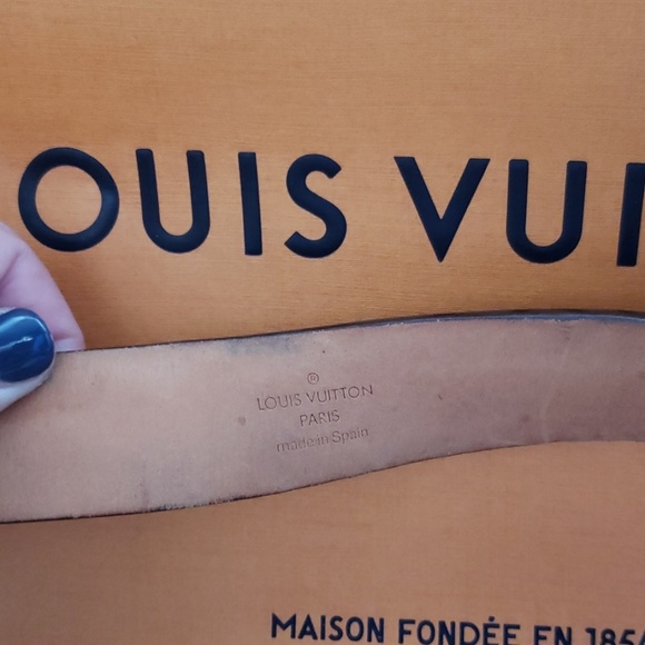 Louis Vuitton belt - Picture 2 of 4